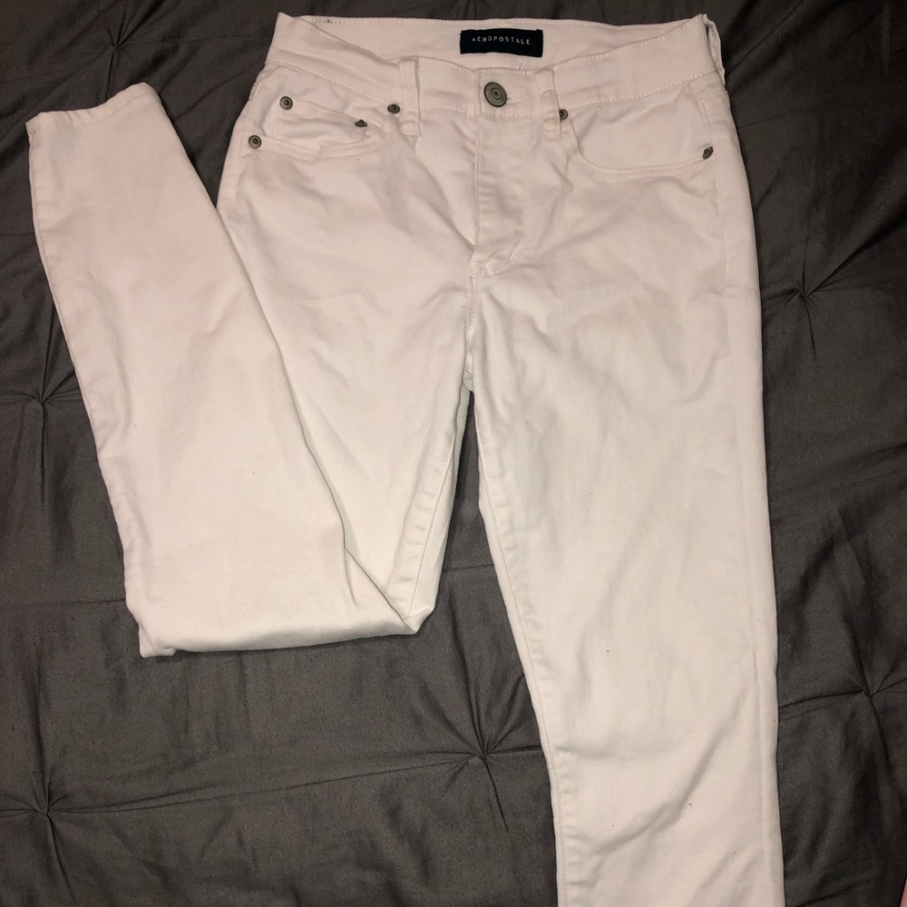 White Aeropostale Skinny Jeans